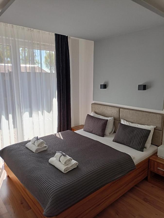 Marina Plaza Apartamenty ยาสตาร์เนีย ภายนอก รูปภาพ